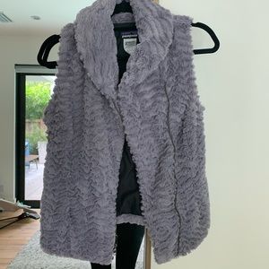 Patagonia Zip up Fuzzy Vest- Size Small
